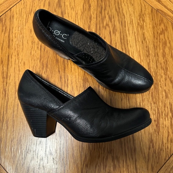 **B.O.C* Black Round Toe Heels Size 8.5 - Picture 1 of 8